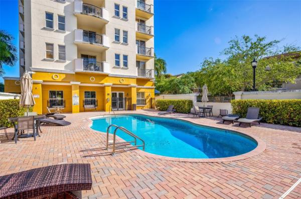 The Grande, 9021 SW 94th St #305, Kendall, Florida 33176, image 2