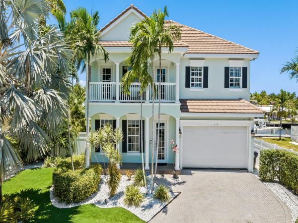 Lauder Gate Isles, 2119 NE 14th Ct, Fort Lauderdale, Florida 33304, image 1