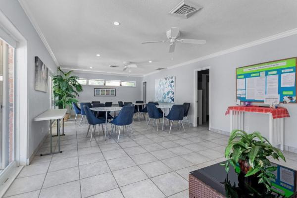 Manor Grove Village, 128 NE 20th Ct #3D, Wilton Manors, Florida 33305, image 3