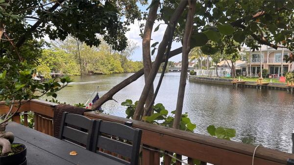 Riverside Townhomes, 2000 Riverside Pl #3, Wilton Manors, Florida 33305, image 1