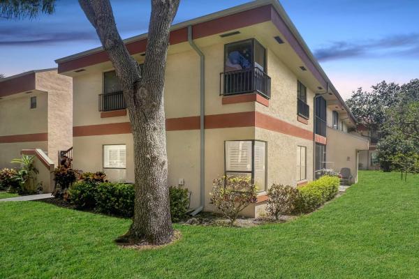 Karanda Village 7, 4176 S Carambola Cir #2173, Coconut Creek, Florida 33066, image 1