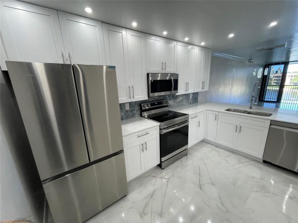 6530 Coral Lake Dr #306, Margate, Florida 33063, image 1