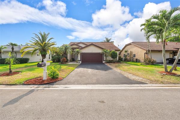 Royal Palm Village, 2323 NW 97th Ln, Coral Springs, Florida 33065, image 1