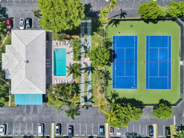 Bay Colony Club, 6249 Bay Club Dr #4, Fort Lauderdale, Florida 33308, image 1