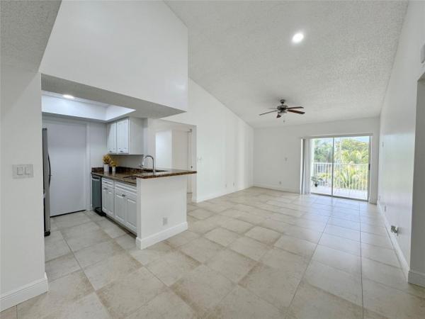Sun Vista Gardens, 5672 Rock Island Rd #270, Tamarac, Florida 33319, image 2