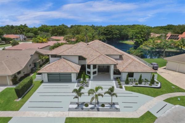 Jacaranda Cay, 181 SW 101st Ave, Plantation, Florida 33324, image 1