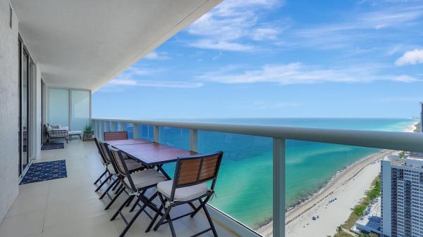 Beach Club 2, 1830 S Ocean Dr #3703, Hallandale Beach, Florida 33009, image 1
