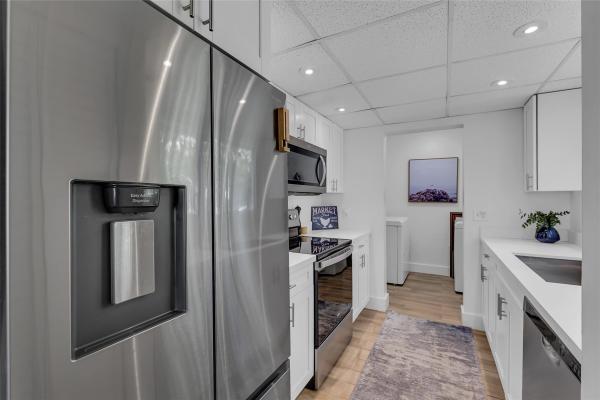 Cypress Cove, 652 Kensington Pl #14A, Wilton Manors, Florida 33305, image 3