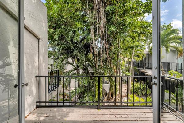 Cypress Cove, 652 Kensington Pl #14A, Wilton Manors, Florida 33305, image 2