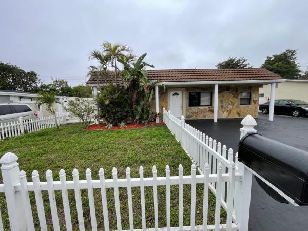 Playland Isles, 4312 SW 50th St, Fort Lauderdale, Florida 33314, image 1
