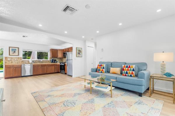 Palm Beach Square, 9148 Demery Dr, Palm Beach Gardens, Florida 33410, image 1