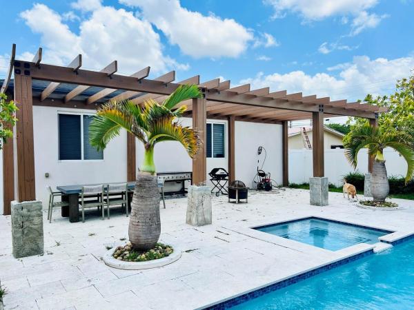 Coral Villas, 3134 SW 64th Ave, Coral Terrace, Florida 33155, image 2