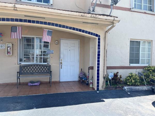 Silver Gardens, 10009 W Okeechobee Rd #103, Hialeah Gardens, Florida 33016, image 1