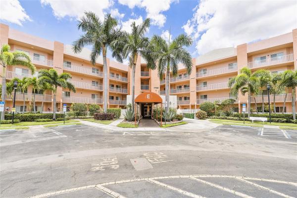 Yardley At Kings Point, 7765 Yardley Dr #208, Fort Lauderdale, Florida 33321, image 1