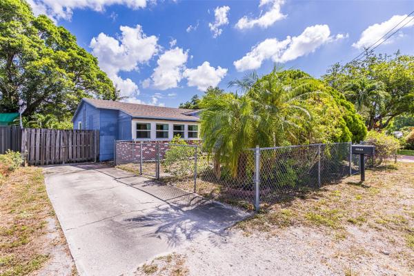 Hollywood Terrace, 2447 Hayes St, Hollywood, Florida 33020, image 1