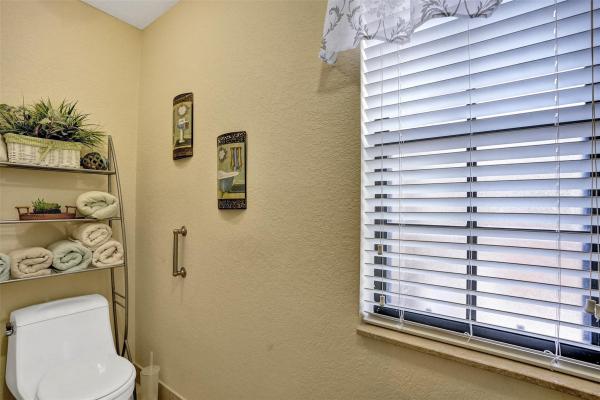 Lakeview Courts At Jacaranda, 9075 W Sunrise Blvd, Plantation, Florida 33322, image 2