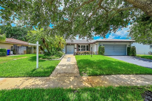 Emerald Hills, 3900 N 37th Ave, Hollywood, Florida 33021, image 1