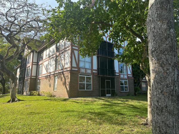 International Village At Inverrary, 3690 Inverrary Dr #Y-1J, Lauderhill, Florida 33319, image 1