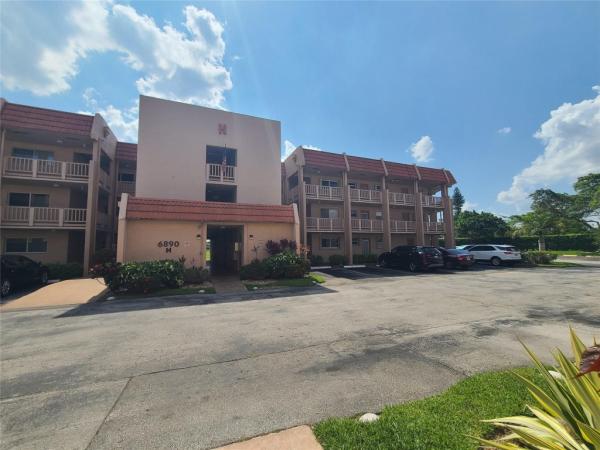 Royal Park Gardens 3, 6890 Royal Palm Blvd #210H, Margate, Florida 33063, image 1