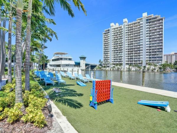 Gallery One, 2670 E Sunrise Blvd #726, Fort Lauderdale, Florida 33304, image 3