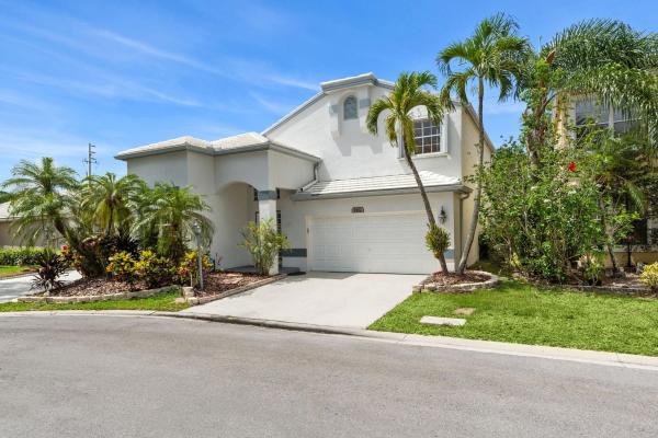 Jacaranda Pointe, 9452 NW 8th Cir, Plantation, Florida 33324, image 1