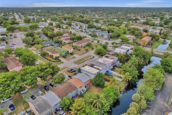 Dennis Townhouses, 930 SW 74th Ave #930, North Lauderdale, Florida 33068, image 1