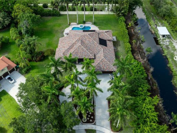 Mystique Estates, 4490 SW 107th Way, Davie, Florida 33328, image 1