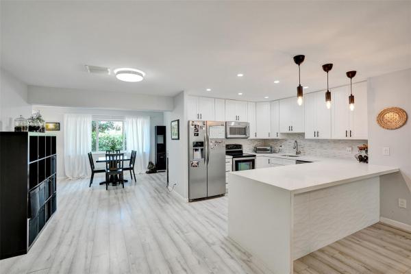Westfield, 1720 SW 2nd Ave, Pompano Beach, Florida 33060, image 1