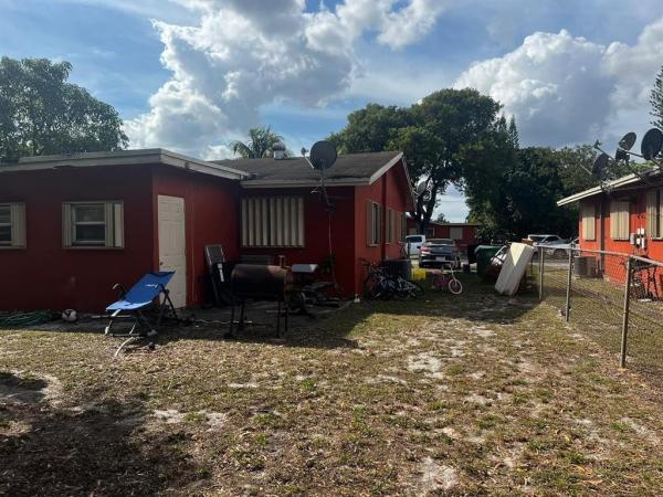 Sunshine Villas, 1520 NW 52nd Ave, Lauderhill, Florida 33313, image 1