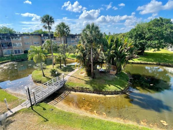 Begonia Gardens, 5021 W Oakland Park Blvd #309, Lauderdale Lakes, Florida 33313, image 1