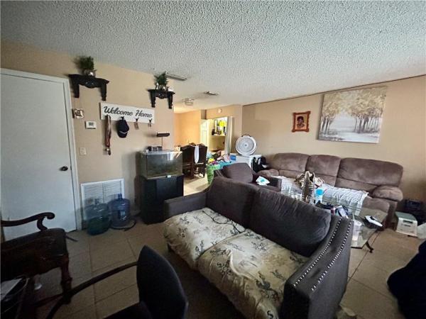 Crestview Boynton Beach, 306 SE 21st Ave, Boynton Beach, Florida 33435, image 1