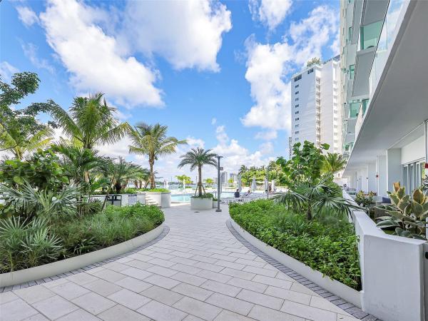 Mirador South 1000, 1000 West Ave #1025, Miami Beach, Florida 33139, image 2