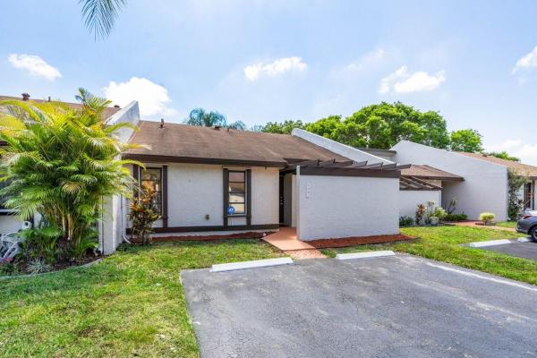 East Lakes Townhomes, 1681 NW 98th Ave #3, Pembroke Pines, Florida 33024, image 1