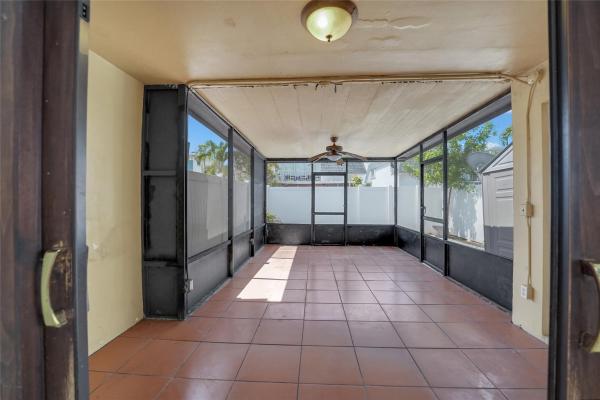 Nova Townhouses, 6756 SW 40th St #42, Davie, Florida 33314, image 2