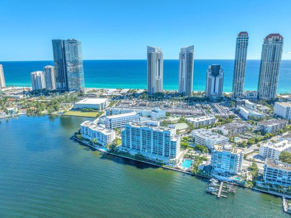 Marina Bay Club, 18100 N Bay Rd #806, Sunny Isles Beach, Florida 33160, image 1