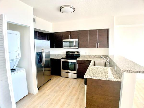 Gables 37 Grand, 987 SW 37th Ave #915, Miami, Florida 33135, image 1