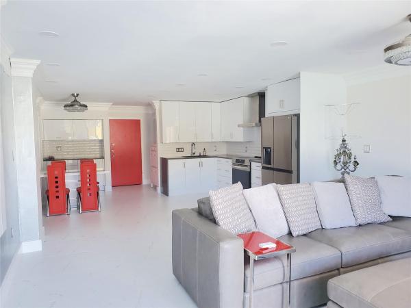 Valiant House, 801 S Ocean Dr #204, Hollywood, Florida 33019, image 1