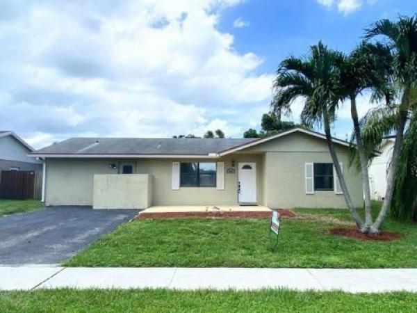 Saddlebrook, 9465 Affirmed Ln, Boca Raton, Florida 33496, image 1