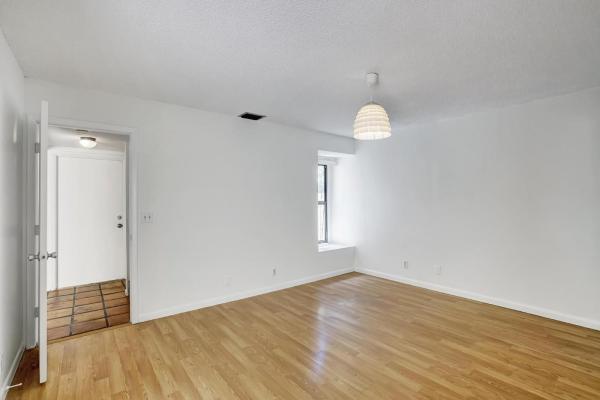 Pineapple Walk, 22276 Pineapple Walk Dr, Boca Raton, Florida 33433, image 3