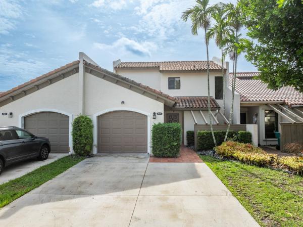 Kings Court West, 8555 SW 115th Ct, Kendall, Florida 33173, image 1