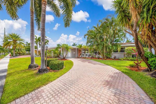 Cypress Harbor, 840 SE 3rd Ter, Pompano Beach, Florida 33060, image 1