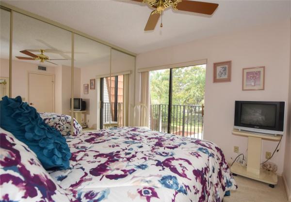 Waterford Courtyards At Crystal Lakes North, 2808 SW 12th St #2808, Deerfield Beach, Florida 33442, image 2