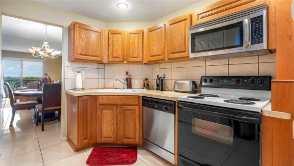 Briarwood Club, 9101 W Sample Rd #704, Coral Springs, Florida 33065, image 1