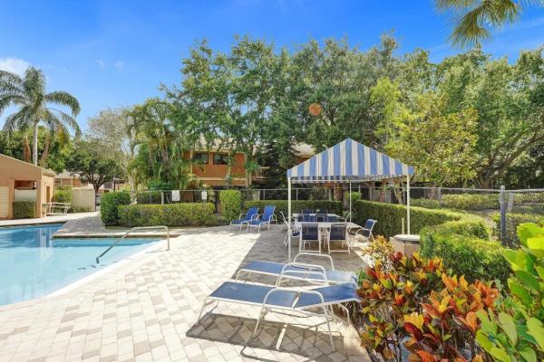Pond Apple Place 2, 4405 NW 20th St #446, Coconut Creek, Florida 33066, image 2