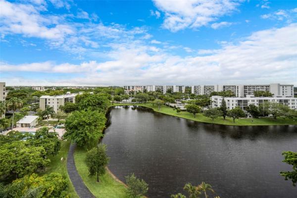Le Club At Cypress Bend, 2112 S Cypress Bend Dr #908, Pompano Beach, Florida 33069, image 1