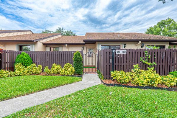 Pine Ridge North 2, 606 Sea Pine Way #E, Greenacres, Florida 33415, image 1