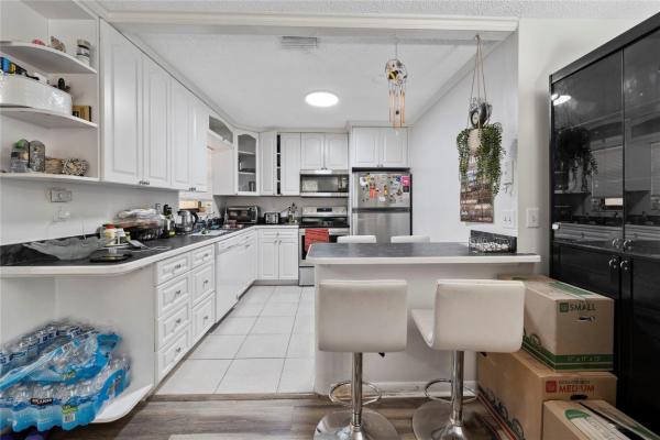 Karanda Village 3, 3749 Cocoplum Cir #3563, Coconut Creek, Florida 33063, image 1