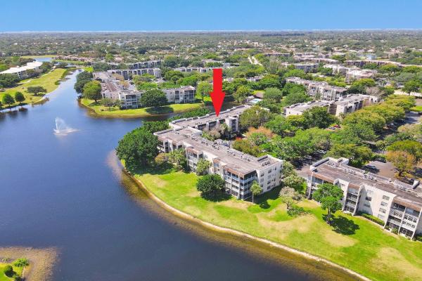 Poinciana Place Of Pine Island Ridge, 9420 Poinciana Pl #311, Davie, Florida 33324, image 1