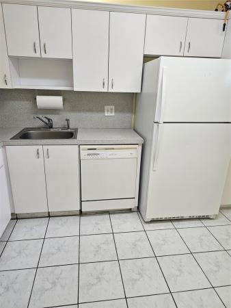 Oaks Lane At Palm-Aire, 575 Oaks Ln #706, Pompano Beach, Florida 33069, image 1