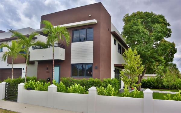 Oakland Park No HOA, 1290 NE 35th St #1290, Oakland Park, Florida 33334, image 1